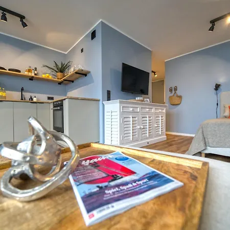 - Haus L, App 0l0512 Apartment *