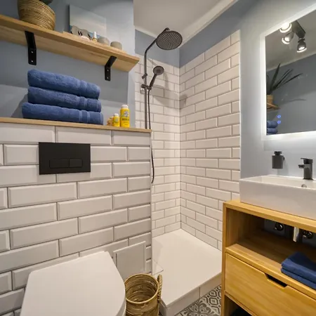 - Haus L, App 0l0512 아파트